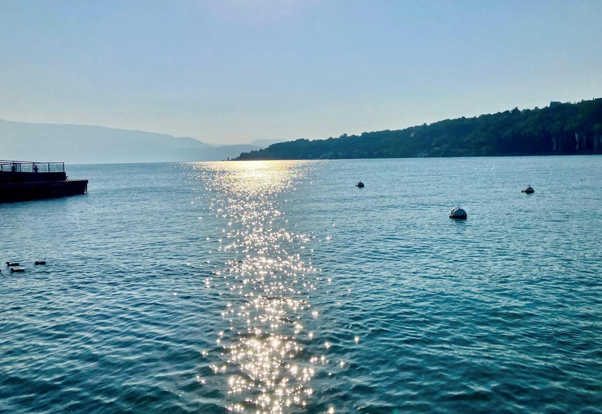 Villa Donne Del Lago Vittoria Salo Luaran gambar
